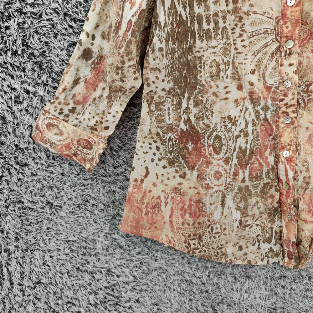 Chicos Women Maximalist Earthy Abstract Animal Button Down Shirt 2 Large Tan - Picture 9 of 16